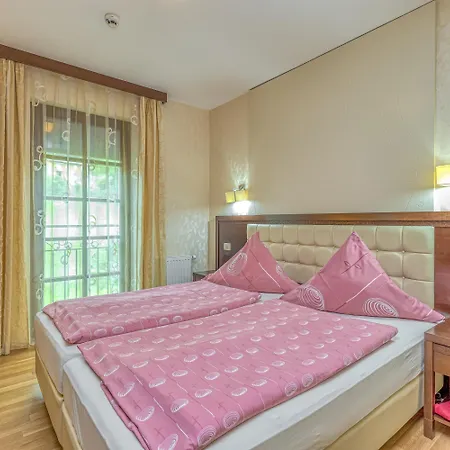 Pool Silva Marija Βίλα *